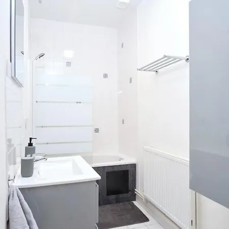 Maison 2 Chambres, Jardin * Rethel